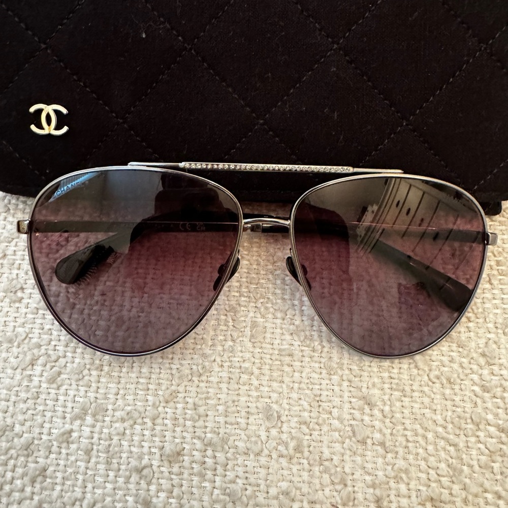 CHANEL Silver Aviator Sunglasses with Double Bridge